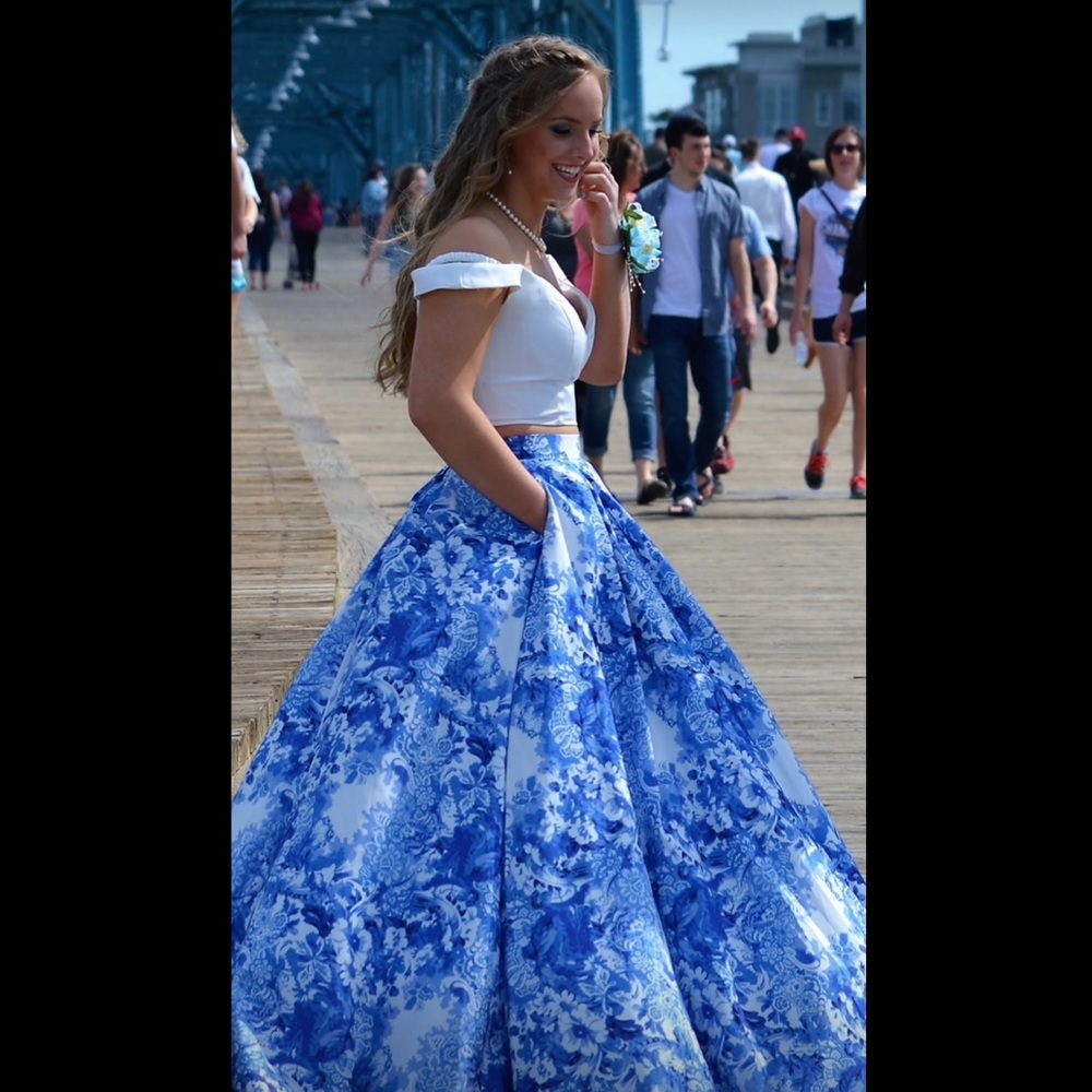 Sherri Hill Prom Dress